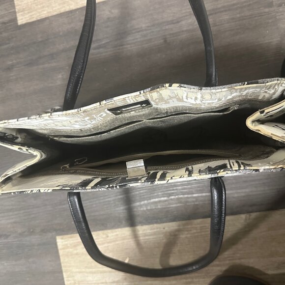 Karen Wilson Bag - Picture 3 of 3